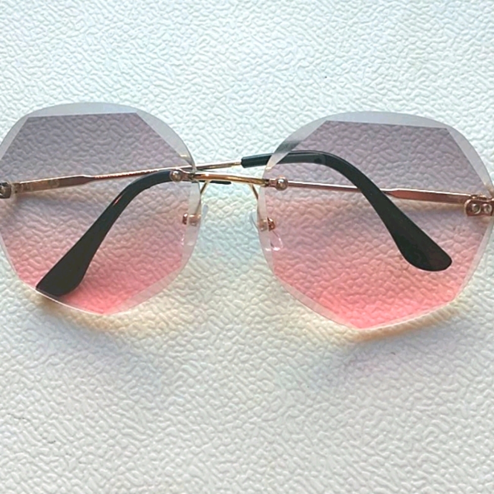 PINKish GRAY Sunglasses (NWOT)